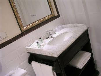 Ad Hoc Monumental 1881 Hotel Walencja